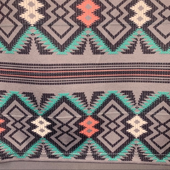 NWT Xhilaration Aztec Print Bodycon Mini Skirt -XS - Picture 7 of 10